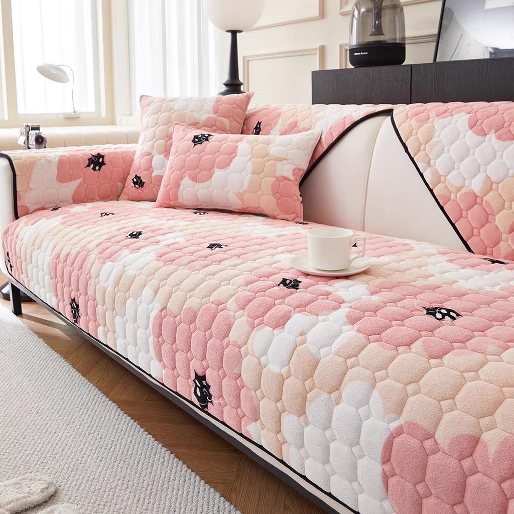 Milk Velvet Color Sofa Cushion Pastoral Style Plush Cushion Winter Thickened Non-Slip Sofa Cover Towel