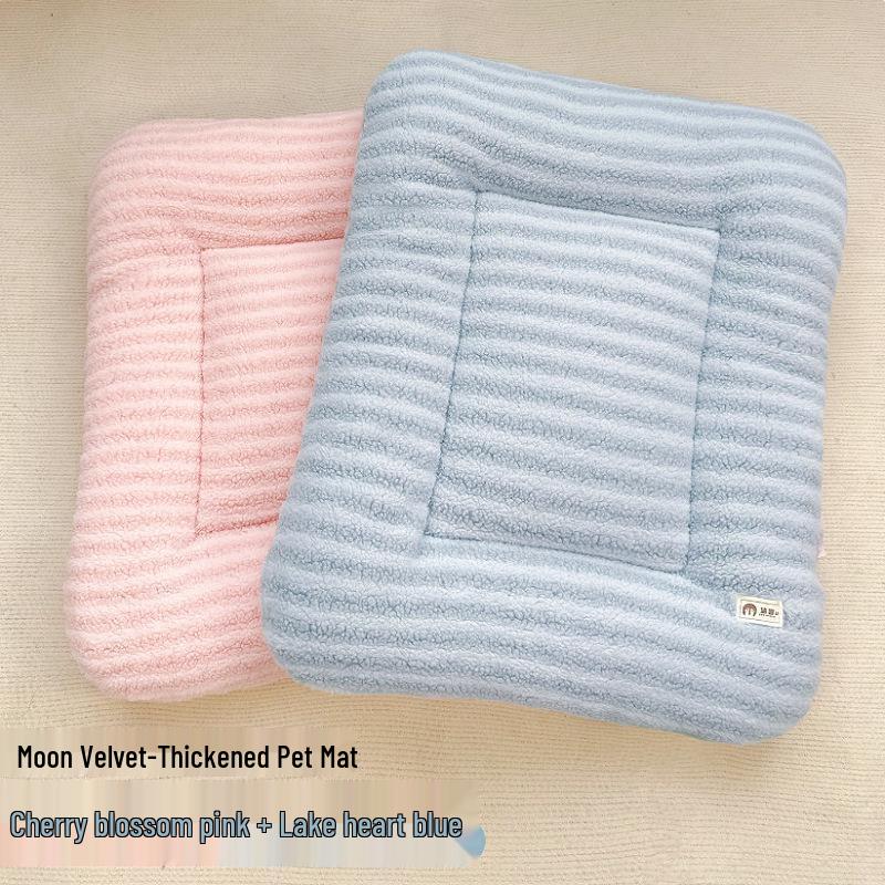 Universal Large Winter Plush Pet Bed Mat - Thick, Warm Sleeping Pad for Cats & Dogs