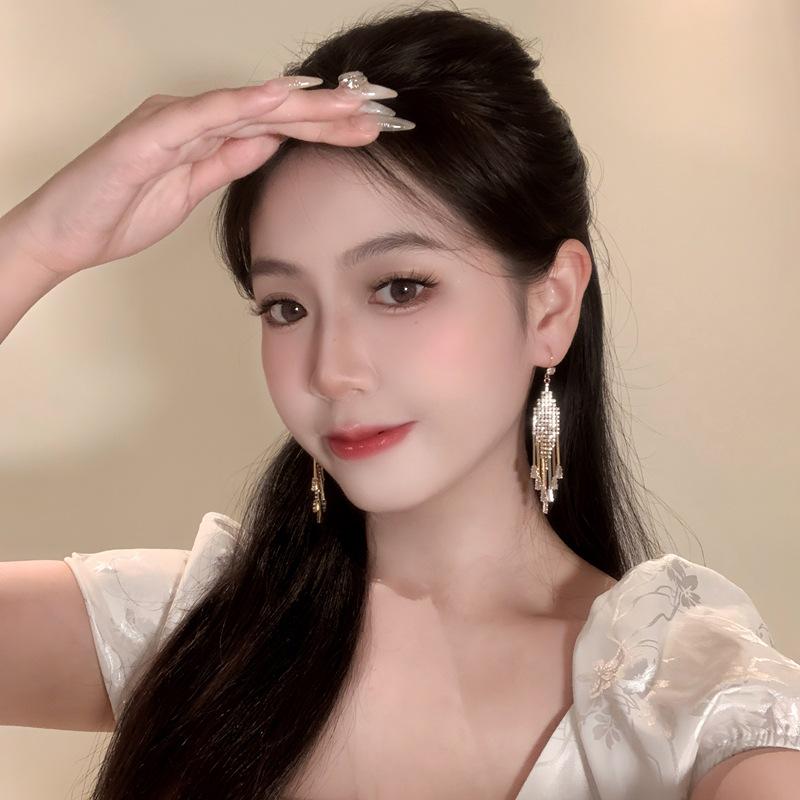 2024 Trendy Crystal Zircon Tassel Earrings for Versatile Style