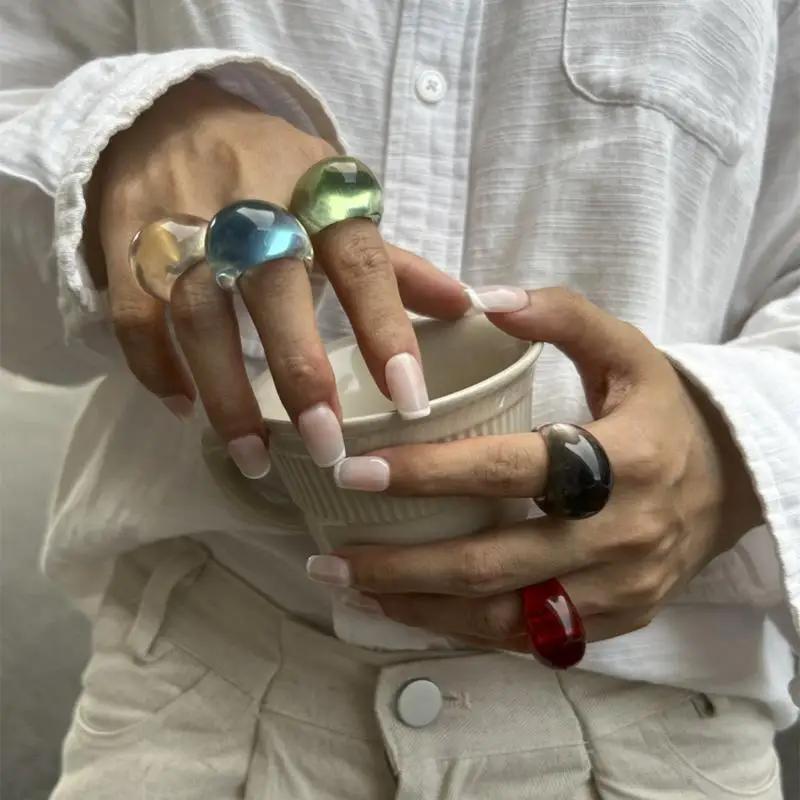 Ins Style Vintage Unregelmäßiger Transparenter Farbiger Harzring Neuer Trend Boho Geometrische Fingerringe Ästhetischer Schmuck Zubehör