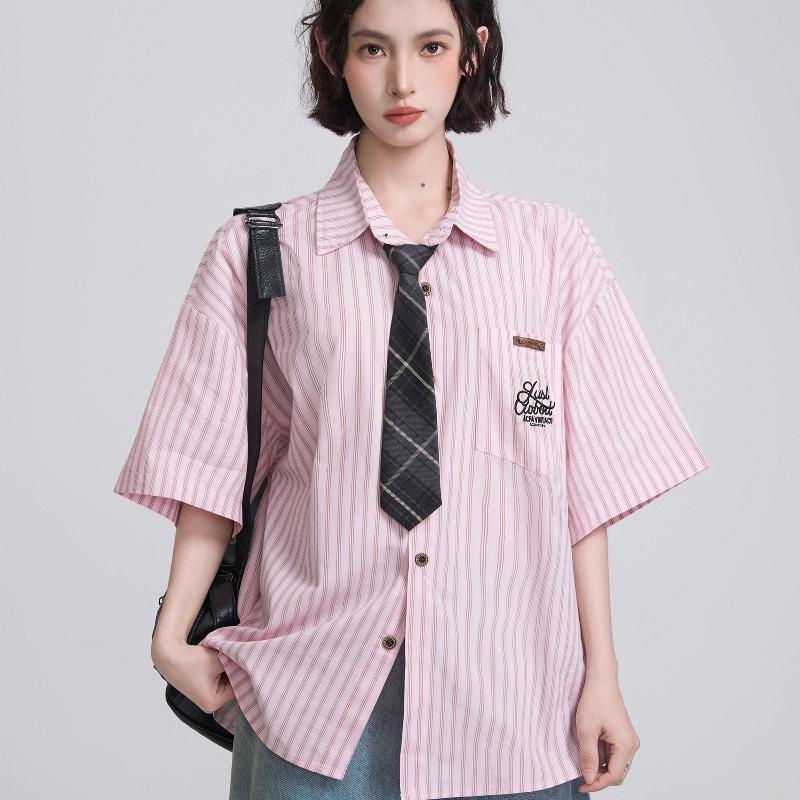 

Женские розовые полосатые рубашки Сладкий студенческий стиль С принтом букв Женская рубашка Летняя свободная с коротким рукавом Однобортные женские блузки XL