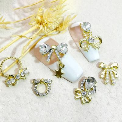 10 Stück Maniküre-Dekorationen, glänzende Oberfläche, kreative Form, helle Farbe, rostfrei, mehrzweckdekorativ, Schleifenknoten, DIY-Nagel