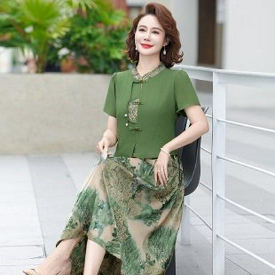 Robe élégante à manches courtes pour femmes d'âge moyen et âgées - Nouveau style chinois et national, Été, Coupe ample, Option grande taille