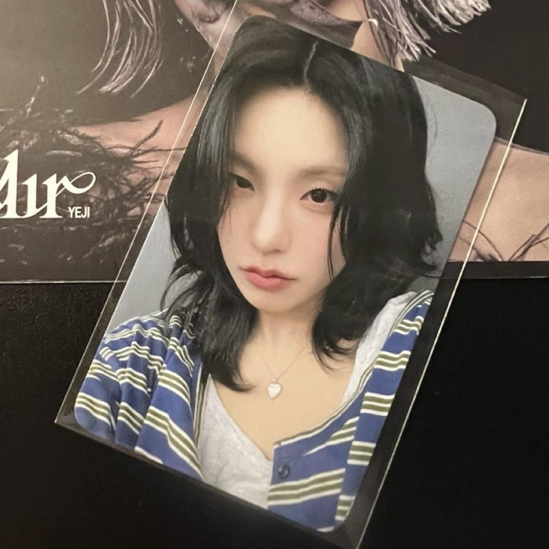 

[USED] ITZY Yeji Air Sanok Pre-Recording Limited Trading Card 3