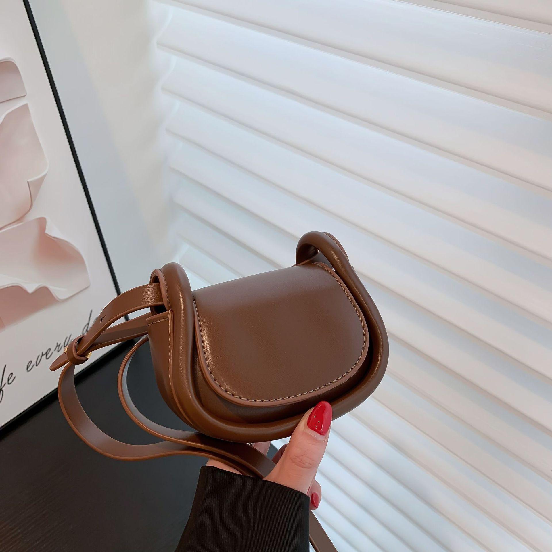 

ins niche нова корейська версія модна дитяча сумочка в стилі ретро на одне плече сумка через плече в іноземному стилі змінна сумка коричневий