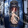 1× Skeleton Hand Shape Halloween Funny Spray Doorbell For Halloween Decoration