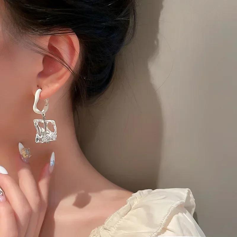 Fashion Elelgant Earrings Ice Cream Simple Transparent Acrylic Irregular White Metal Round Earring Jewerly Accessories for Women