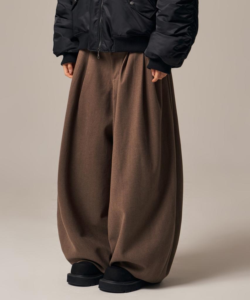 IDWS Void 4 Tuck Balloon Trouser Brown