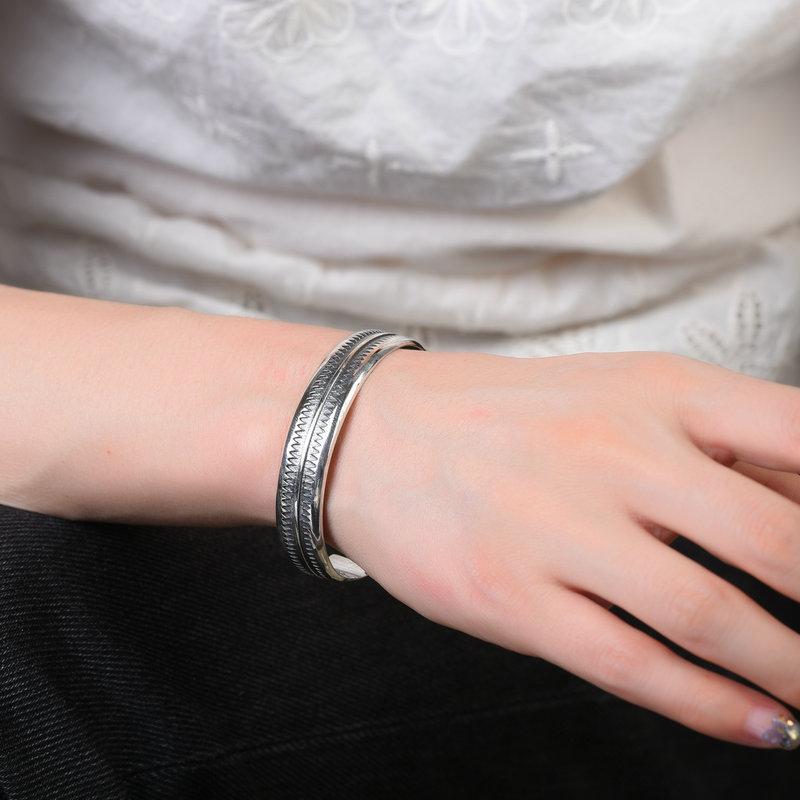 New Arrival Fashion Sawtooth Design Thai Silver Ladies Bangle For Indiana Style Birthday Gift No Fade