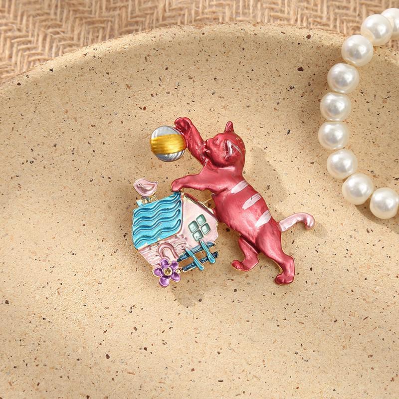 European & American Retro Kitten Rhinestone Brooch with Exquisite Inlaid Diamonds