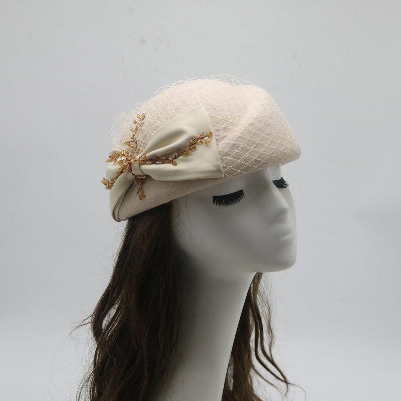 Beretă de lână cu plasă franceză de lux Pălărie de stewardesă elegantă cu arc cu strass pentru doamnă Pălărie de top de curtezană de epocă de modă