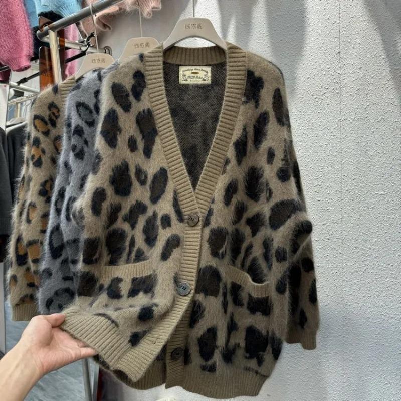 Sweaters Coat Cardigan for Women Winter Leopard Oversize Fleece Thickened V Neck Loose Long Sleeve Knit Sweaters Coat
