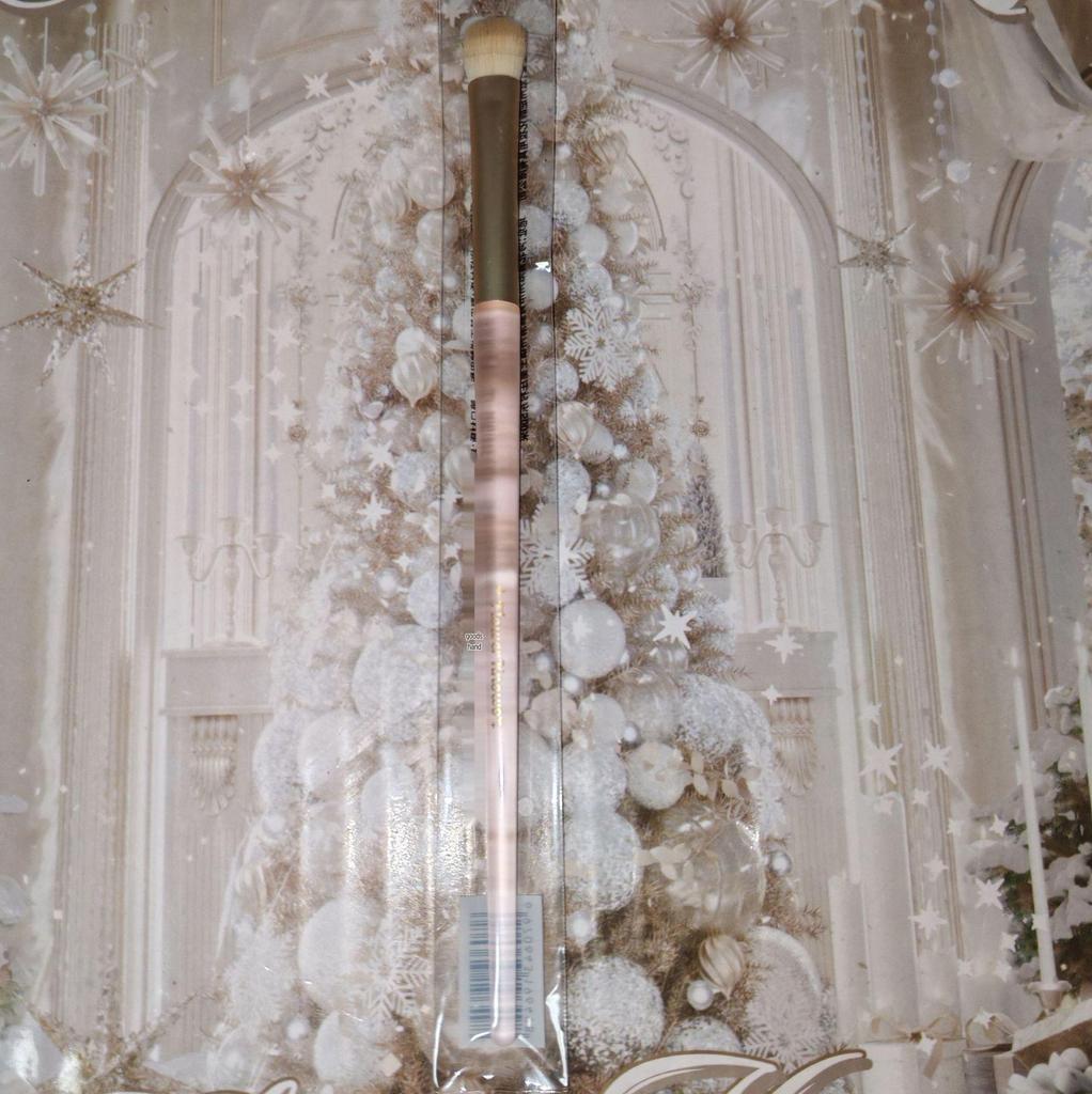 Flower Knows Midsummer Night Cloud Gift Box: Little Bear Swan Cupid Shoulder Shell