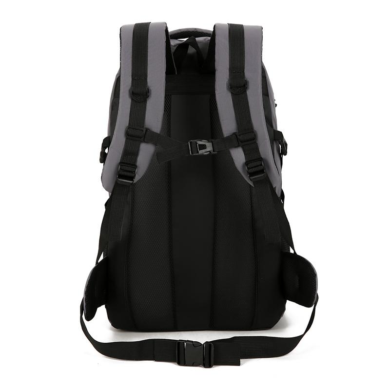 Large capacity backpack men travel backpack working luggage bag leisure outdoor mountaineering bag ridge protection design