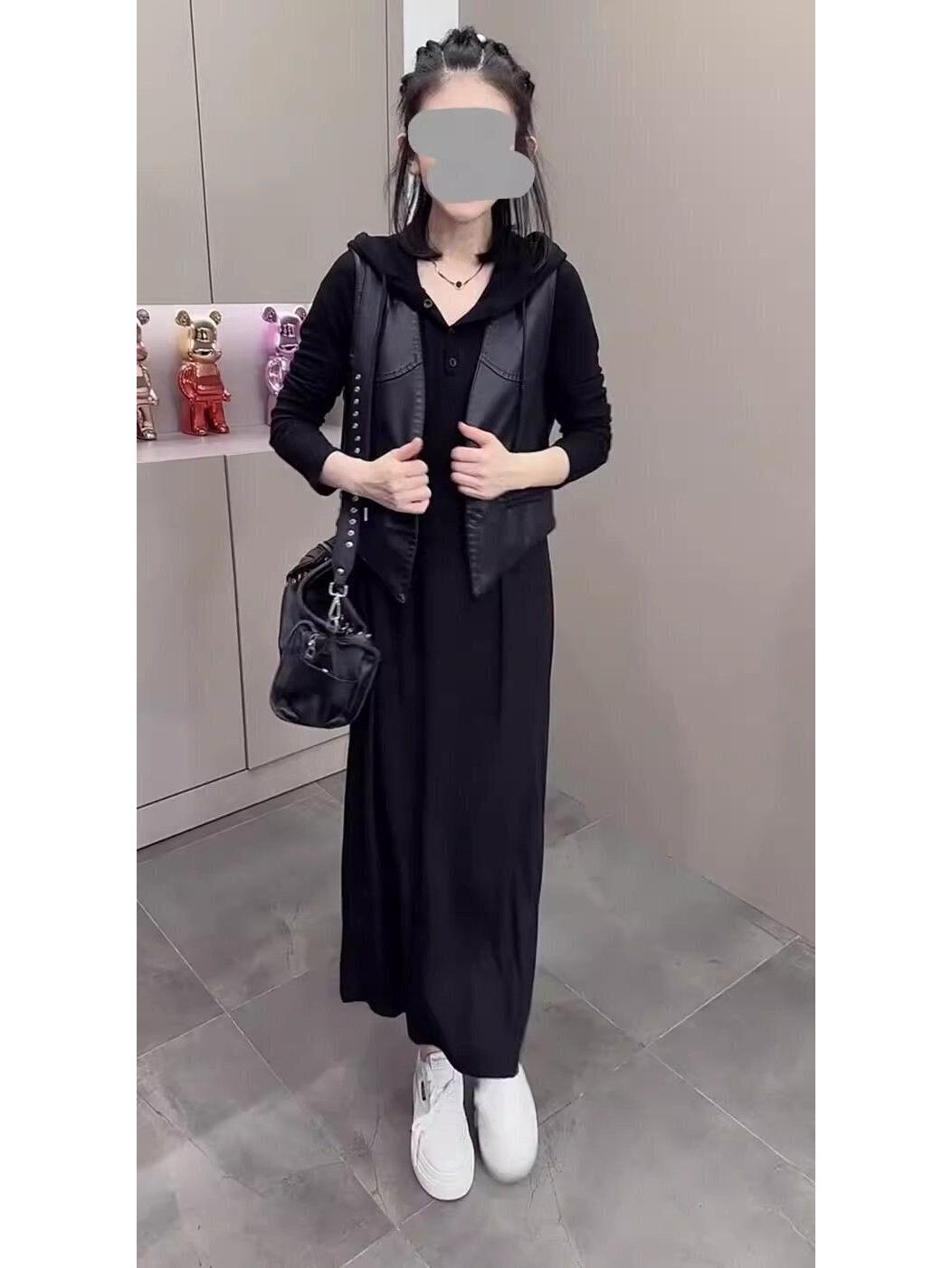 

2026 Women s Fashion Set: Versatile Vest, Skirt & Slimming Hooded Sweatshirt - Spring/Autumn Age-Reducing Two-Piece Casual Outfit 4XL (80-90 kg)