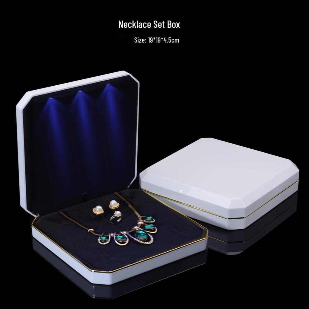 Gold LED Jewelry Set: Necklace & Pearl Three-Piece in Champagne Box