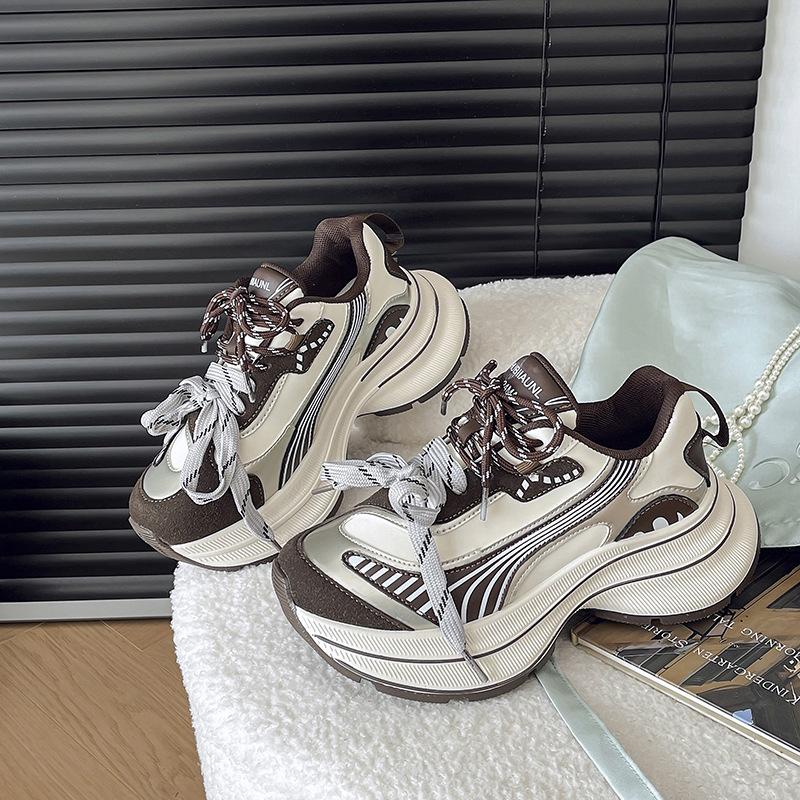 

Sneakers women s 2025 spring and autumn new lightweight dad shoes platform Korean version of little white shoes versatile student running shoes 40