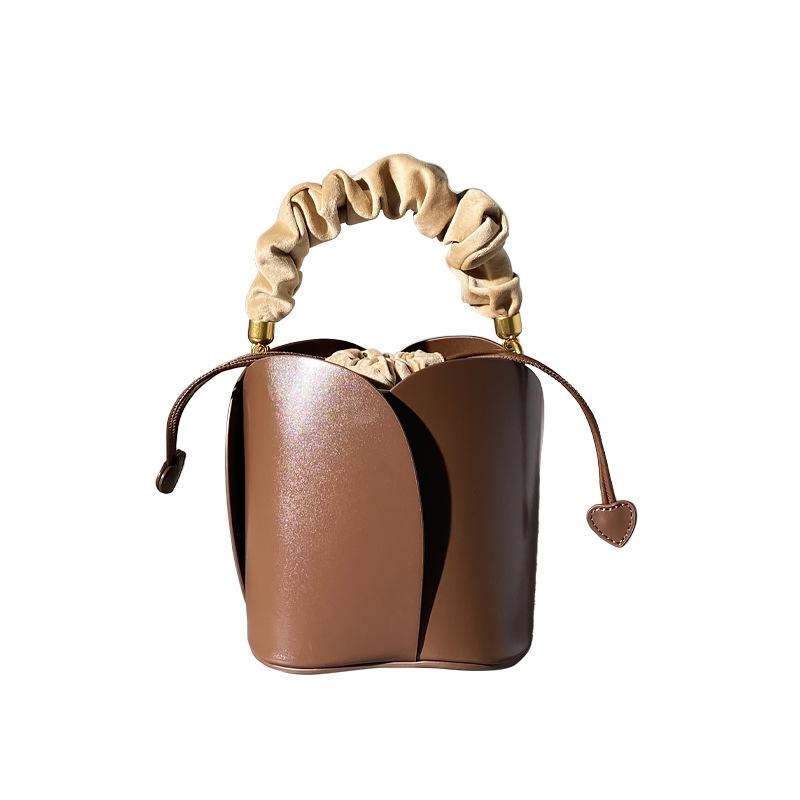 

Сумка-ведро «Лепесток», Нишевый дизайн, Цилиндрическая сумка, Сумка через плечо