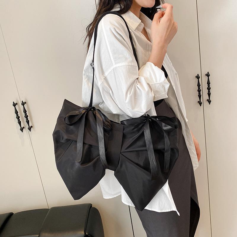 Cute Bow Small Bag 2025 New Mori Sweet Girl Fashion Niche Design Single Shoulder Underarm Bag Tide