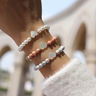 Pulseira de concha de coração de praia da moda 2024 para mulheres, pulseira clássica feita à mão com contas de pedra para mulheres, joias para presente