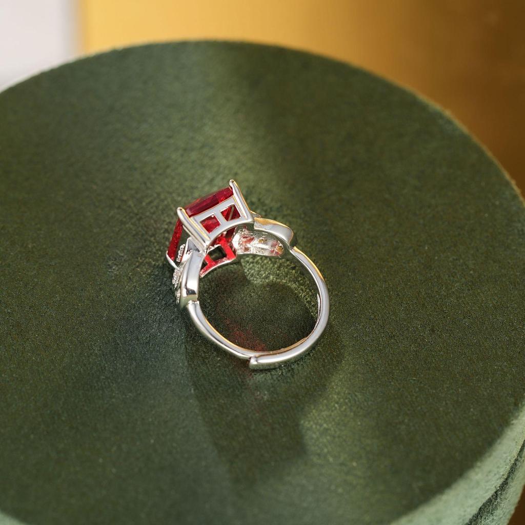 Elegant Ice Flower Cut Square Ring for Women - High-End Red Stone Fashion Accessory