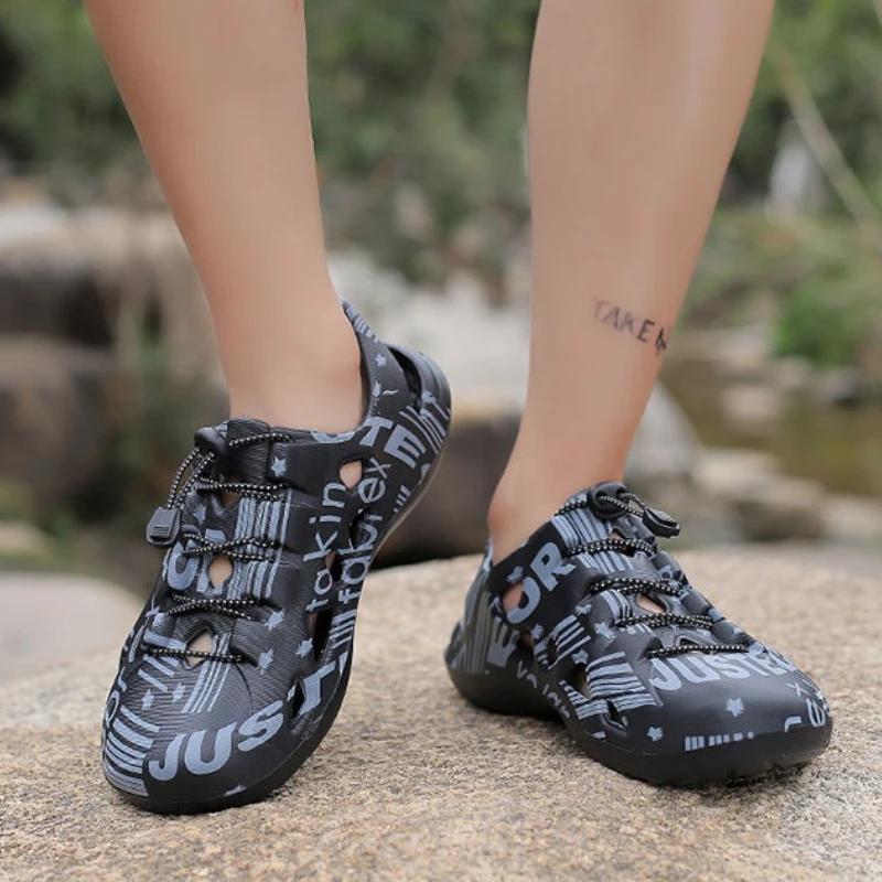 Fashion Ultralight Shoes for Men Beach Buy Japanese New Arrival Non-slip Fashion In Welcome Deal Barefoot Adult Design 2025 Man Sandals