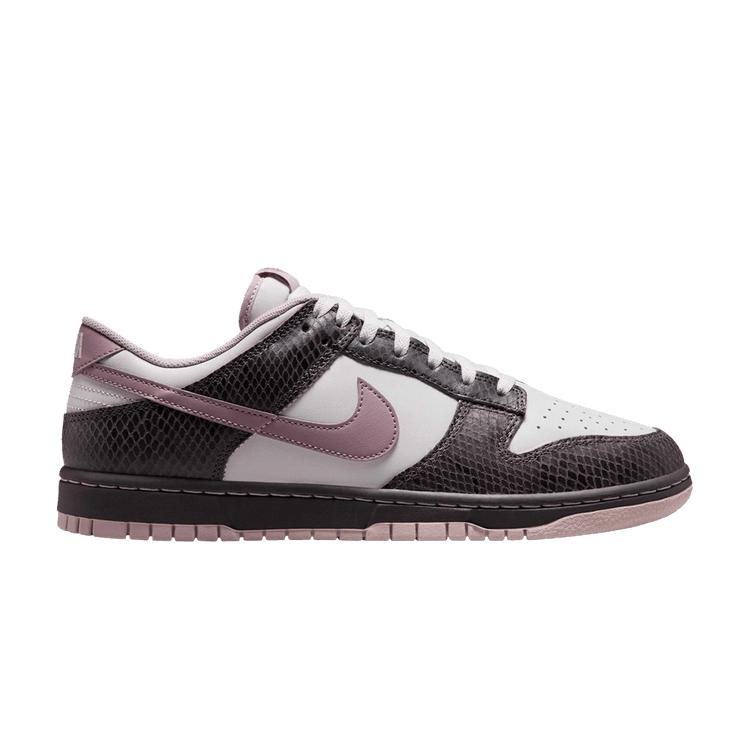 

Nike Dunk Low SE Средний пепельный фиолетовый змеиный принт 44.5