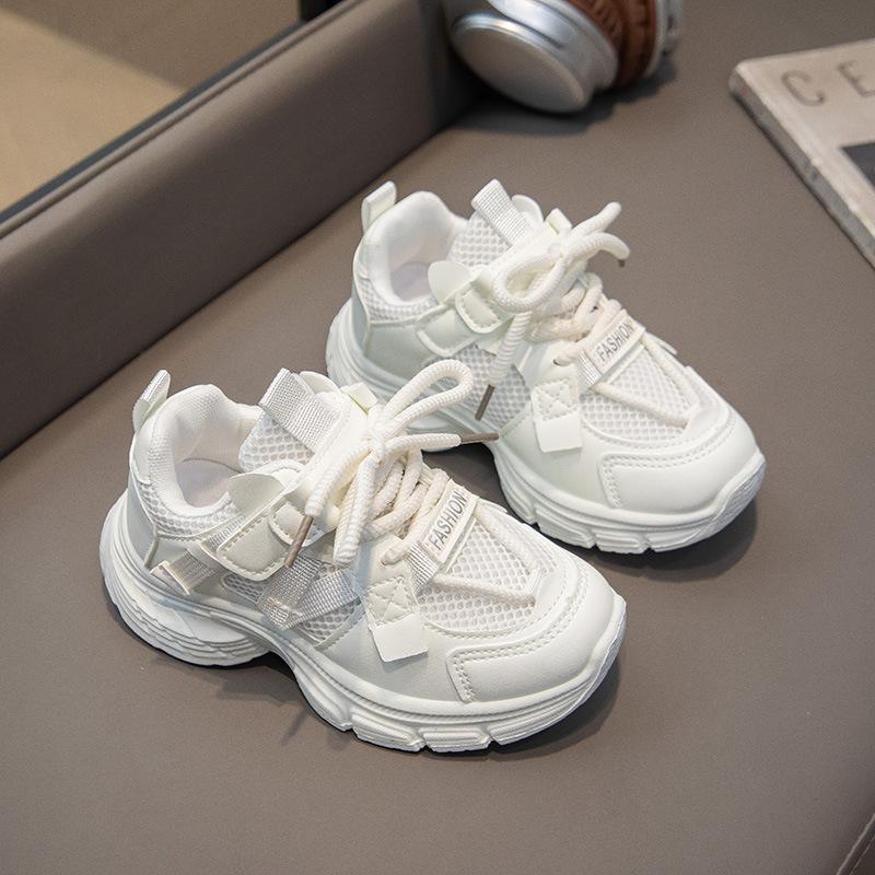 

Children s little white shoes girls sports shoes 2025 autumn new breathable mesh shoes versatile soft sole little girl dad shoes 48 pairs for a whole box of 32-37 yards белый