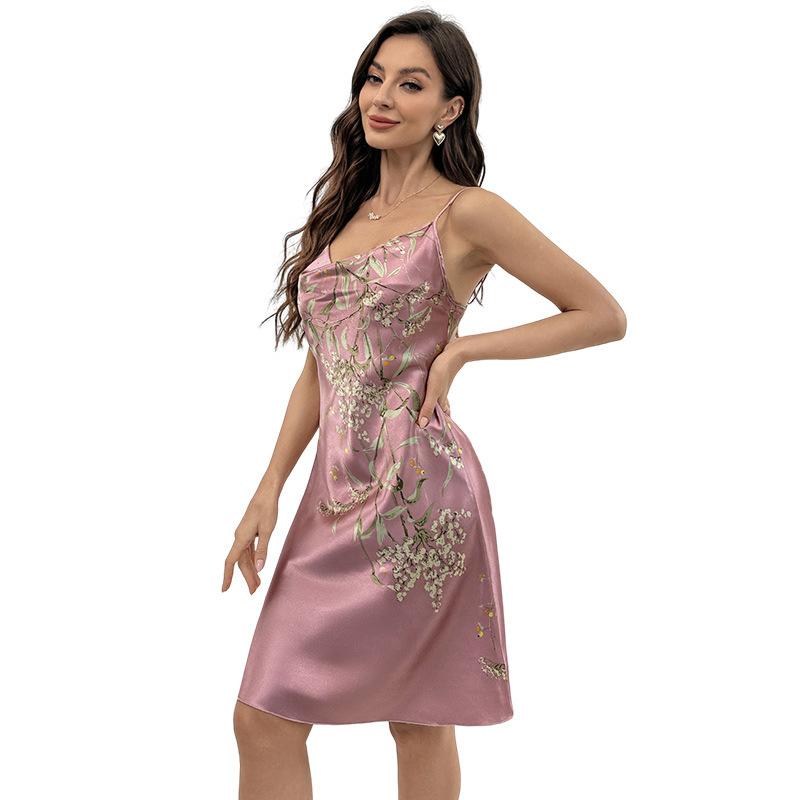 Dlouhé ležérní simulační pyžamo Silk Halter Dámské jednoduché sexy módní pyžamo