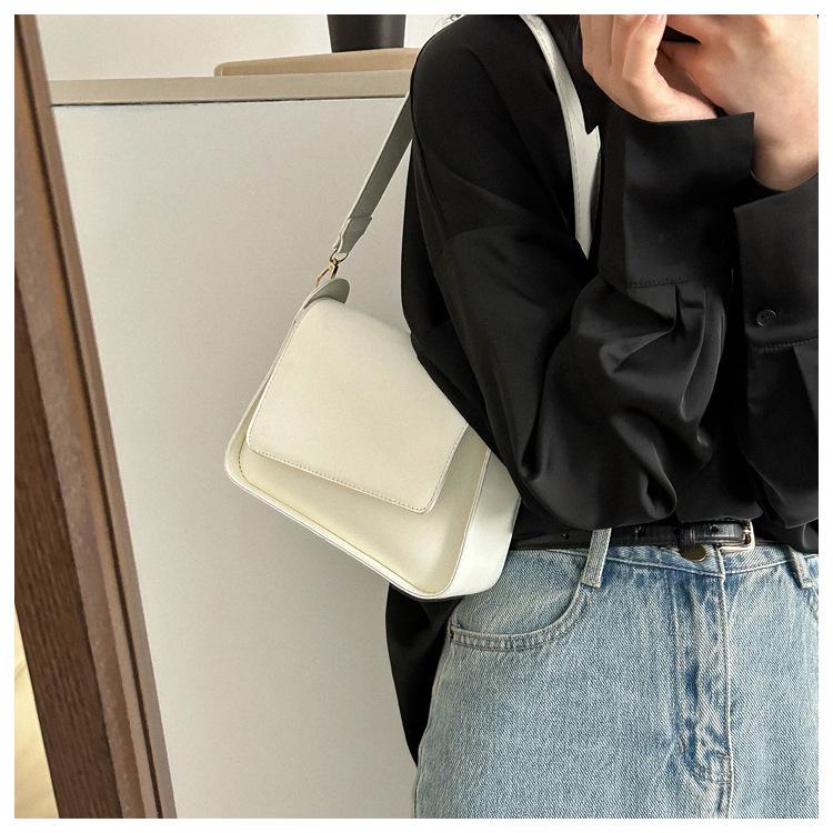 2025 New Summer Solid Color Women's One-Shoulder Bag: Sleek, Versatile, and Trendy Underarm Design