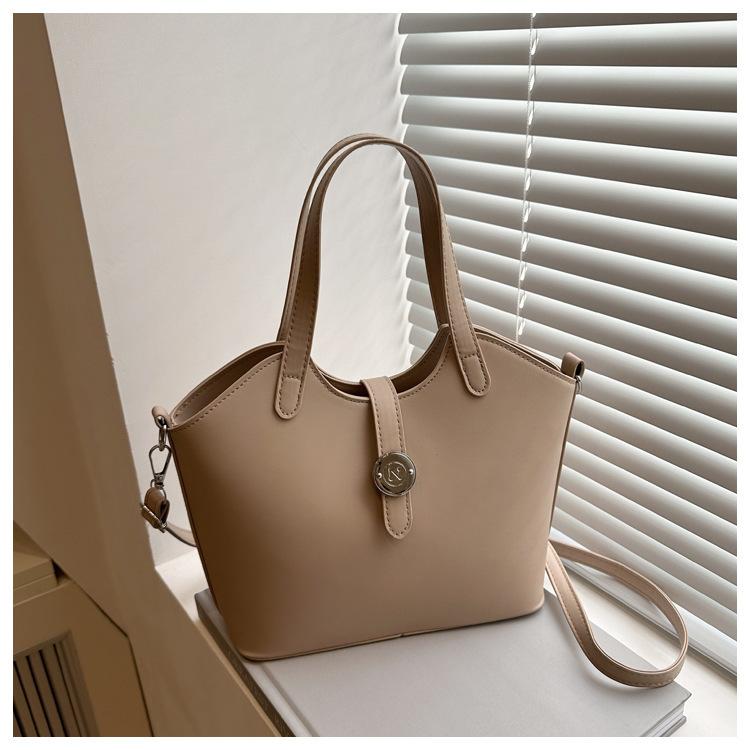 Han Retro Small Bag Women 2025 New Autumn and Winter Versatile Vegetable Basket Shoulder Bag Portable Bucket Bag Factory Direct Sales