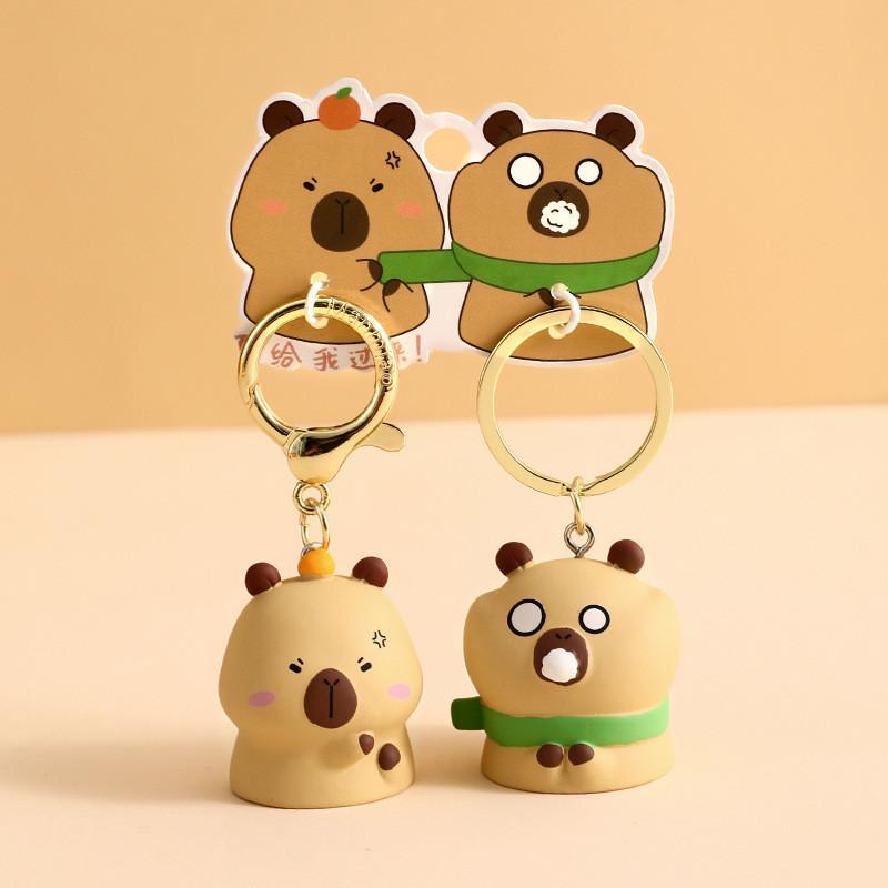 Entzückender Cartoon Capybara Paar Schlüsselanhänger Niedlicher PVC Taschenanhänger Ideales Geschenk für Paare