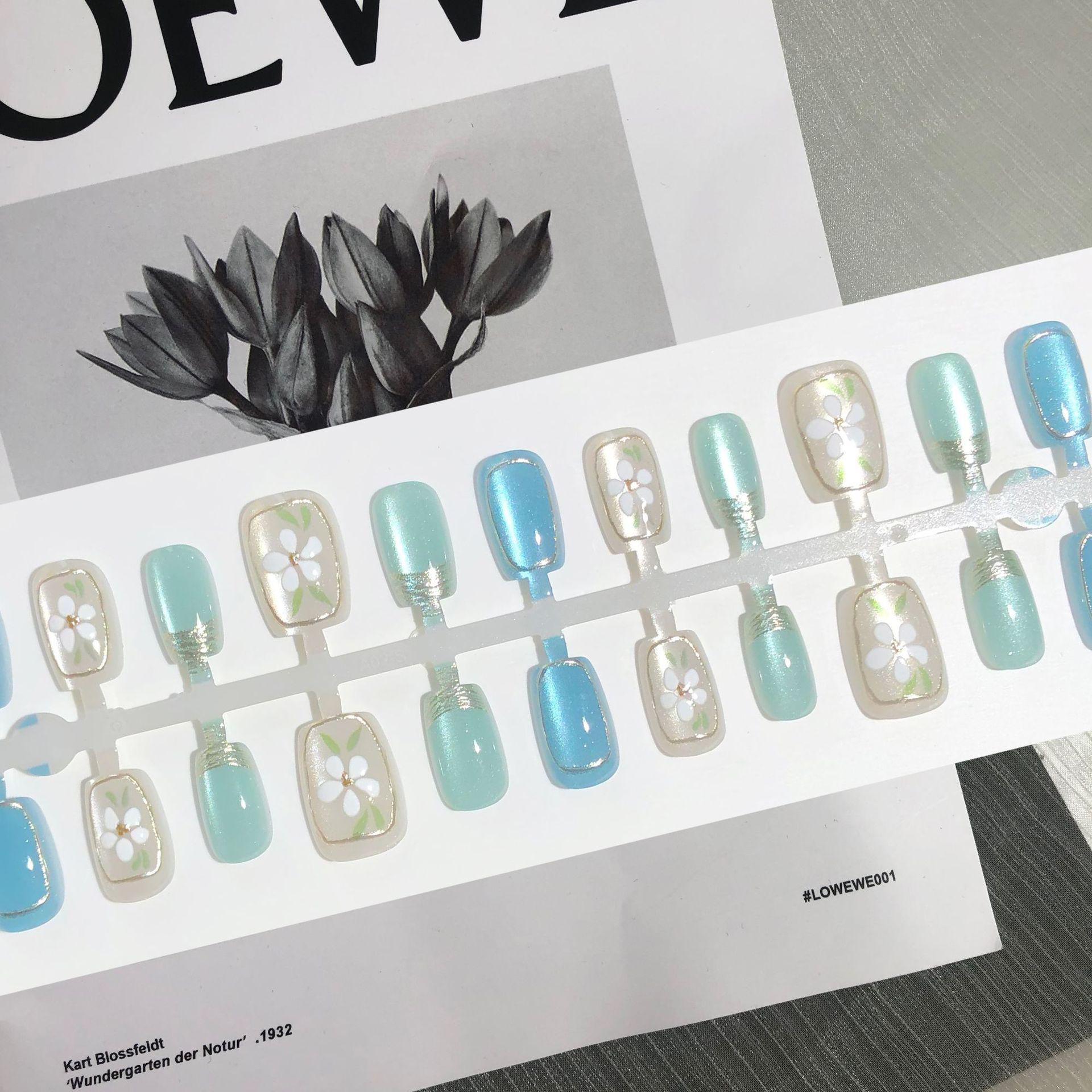 

3D Золотистый Фиолетовый Кошачий Глаз Накладной Нейл-арт с Цветочным Дизайном, Набор из 30 штук