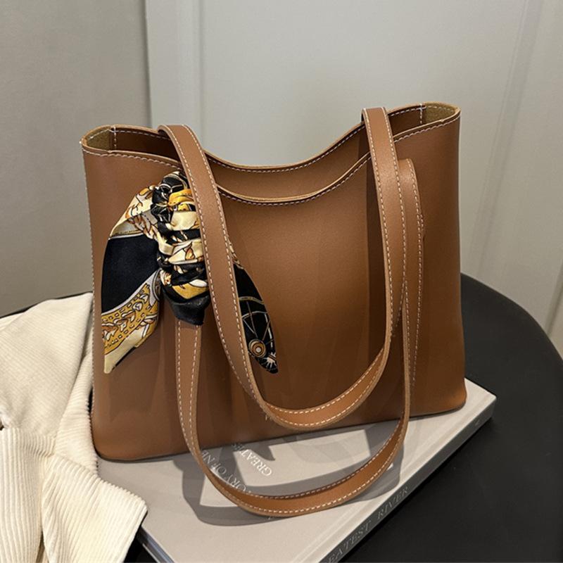 

Сумка с ретро-текстурой, сумка-ведро, большая вместимость, новая универсальная женская ретро-сумка через плечо, сумка-тоут 2025 светло-коричневого