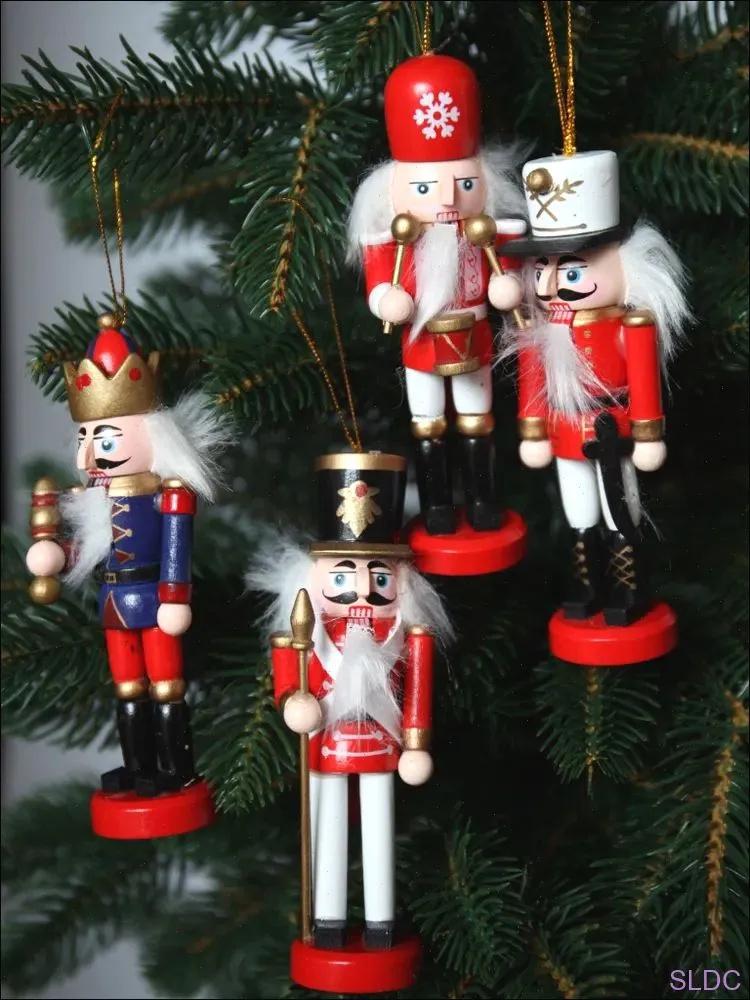 Wooden Christmas Gift Pendant , Painted Soldier Puppet