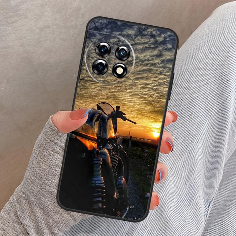 Fashion Motorcycle Man Cover For OnePlus 13R 13 12 12R 11 10 Pro 8T 10T OnePlus Nord 4 CE 2 3 Lite N10 N20 N30 Case