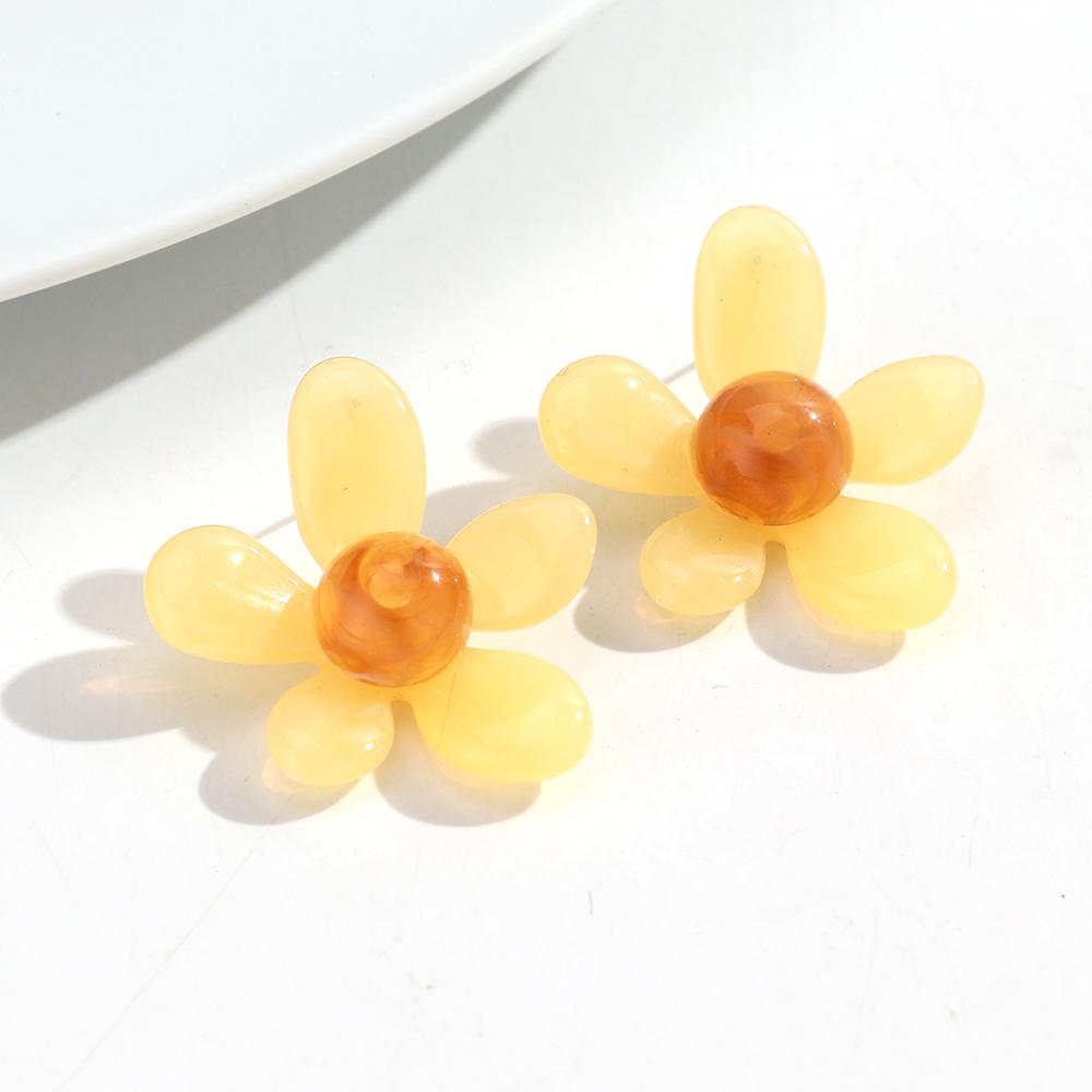 New Colorful Acrylic Flower Stud Earrings for Women Summer Fashion Five Petal Floral Resin Earring Statement Jewelry Daily Gifts