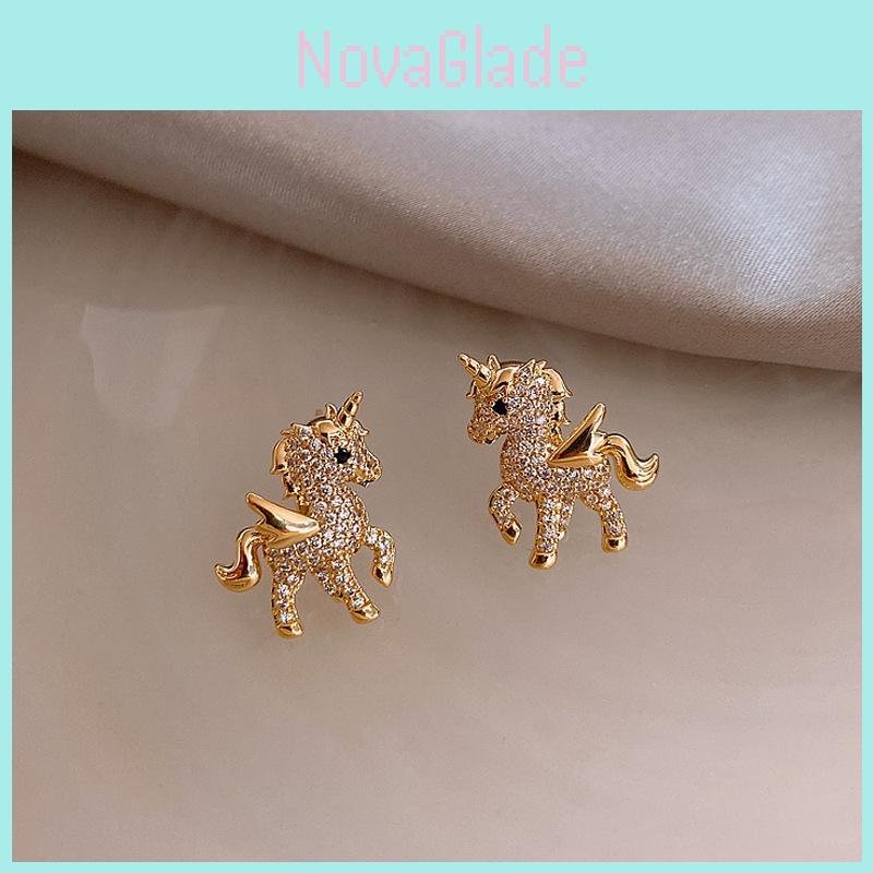 Boucle d'oreille Pendentif Cheval Élégant avec Zirconium Cubique Pour Fashionistas et Acheteurs de Cadeaux