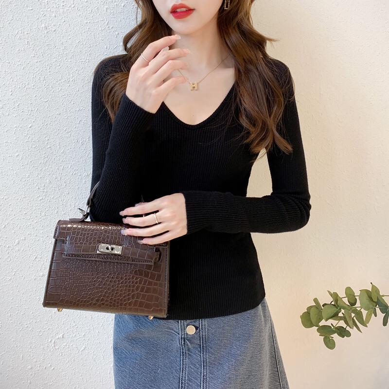 

MOKANA Women s V-Neck Long Sleeve Knitted Sweater One Size