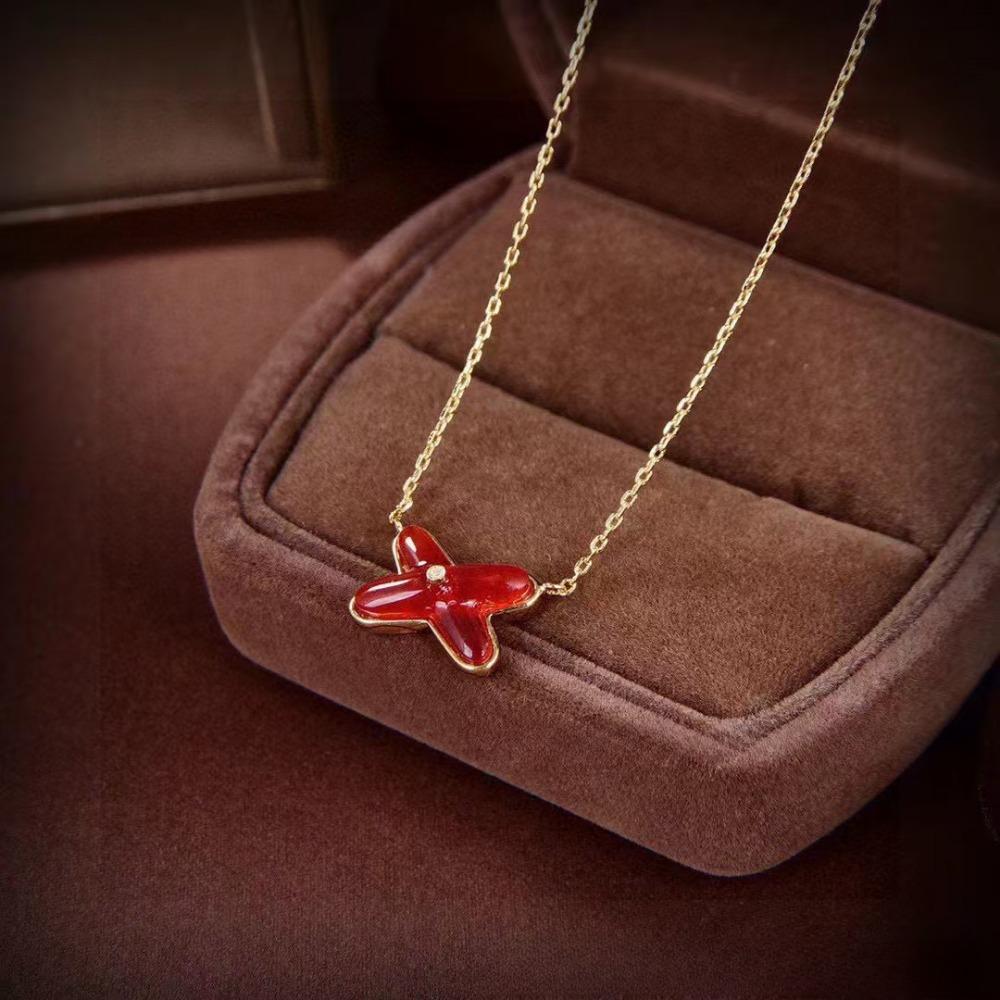 White Mother-of-petal Necklace Versatile Light Luxury Diamond High-end Temperament Women's Collarbone Chain