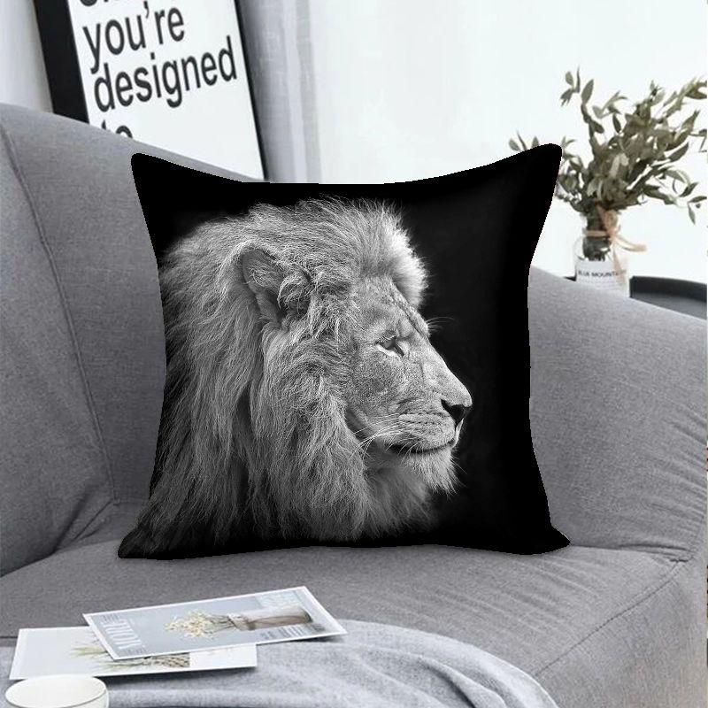 Black and White Personality Lion Pillowcase In The Wind Student Room Decorative Pillow Sofa Cushion Cover Boys Pillow Cover
