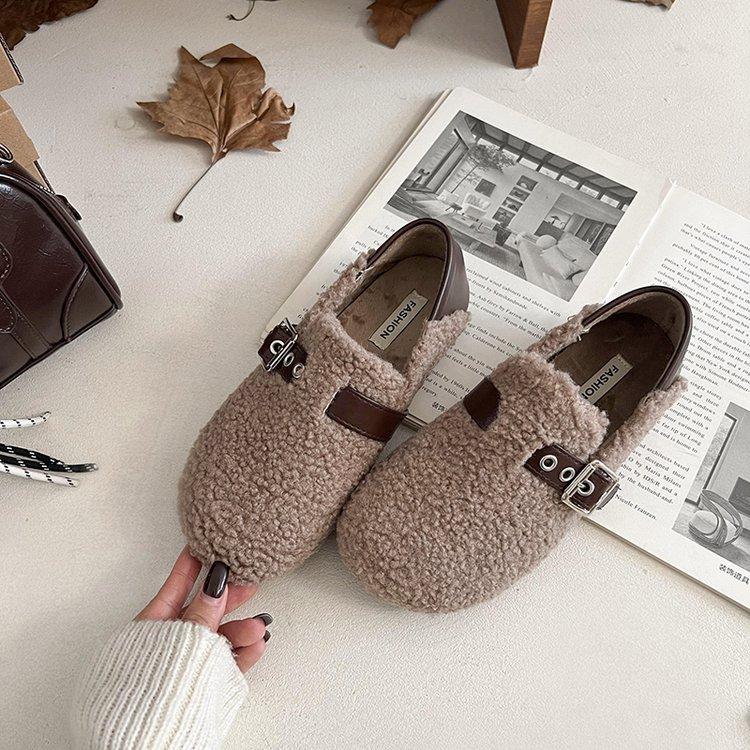 

Mao Mao shoes women s winter wear 2025 new Korean version one-pedal loafers retro plush flat beanie shoes 35