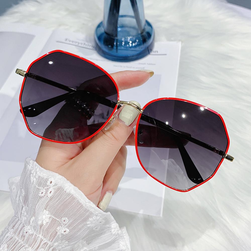 Sunglasses Female Korean Version Tide Shading Polarized Ins Sunglasses Fashion Polygonal Large Frame High Definition UV Protection Glasses