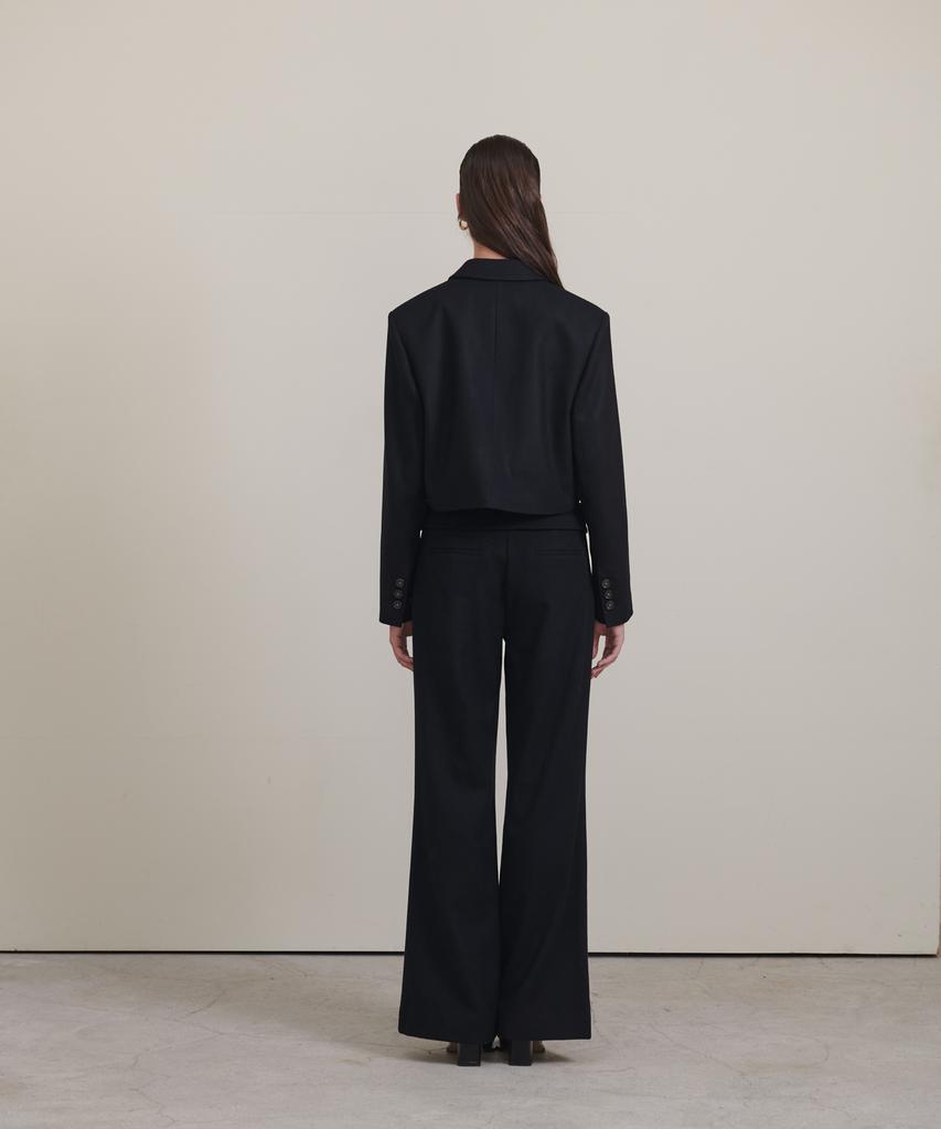 Eonmyuteu Semi Wide Wool Pants (Black)