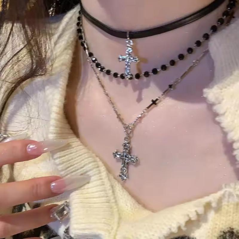 

Gothic Punk Style Bead Cross Pendant Necklace, 3 Pieces/set, Women s Multi-layer Retro Trendy Accessory Jewelry