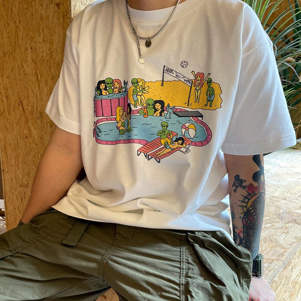 Bathing Aliens Cartoon Printing Funny T Shirts Unisex Loose Crewneck Summer Tees Short Sleeve Vintage Style Humor T Shirt