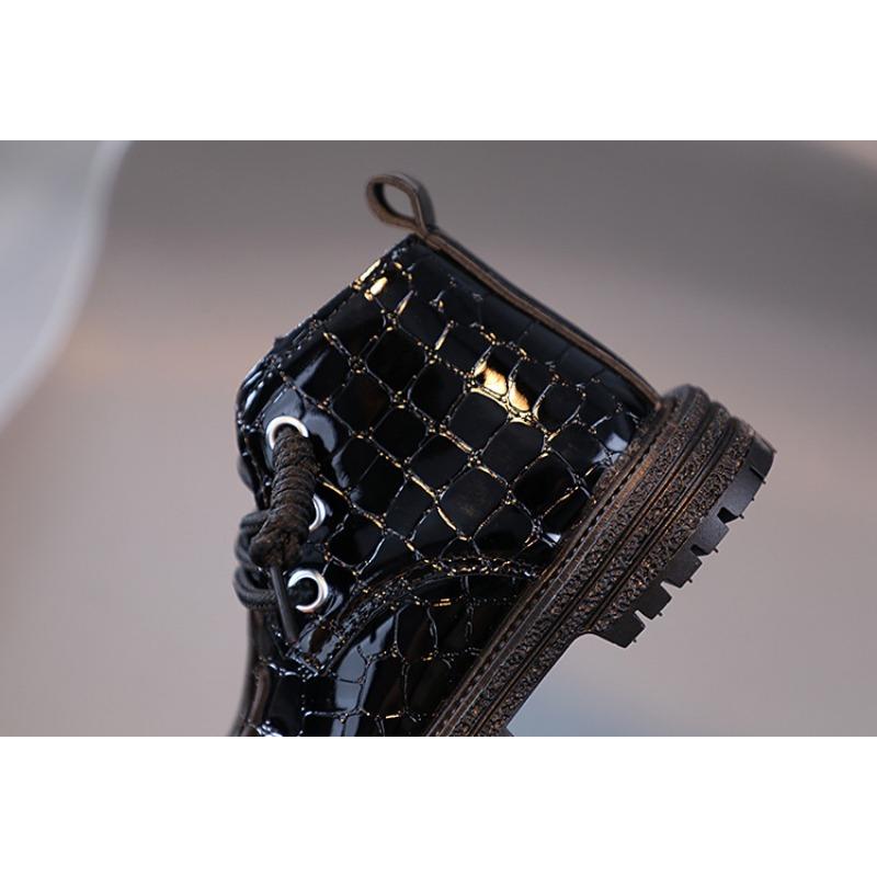 Çocuk Botları 2024 Sonbahar Erkek Patent Deri Ayakkabılar İngiliz Tarzı Retro Kız Ayakkabıları Moda