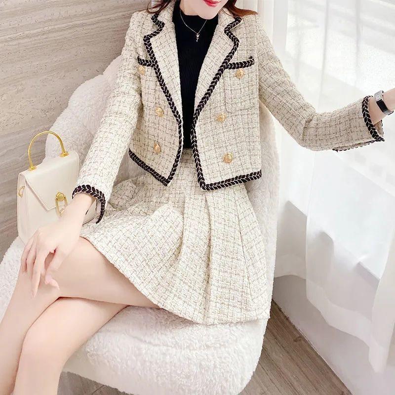 Chic Korean Style Two-Piece Pleated Skirt Suit for Women