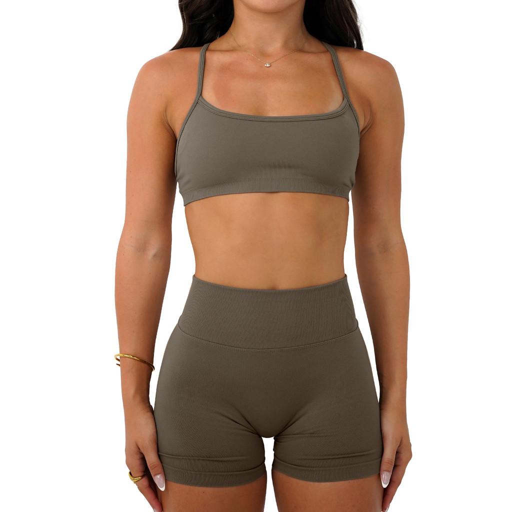 Seamless Yoga Set For Women With Quick Dry Fabric For Indoor And Outdoor Fitness Activities