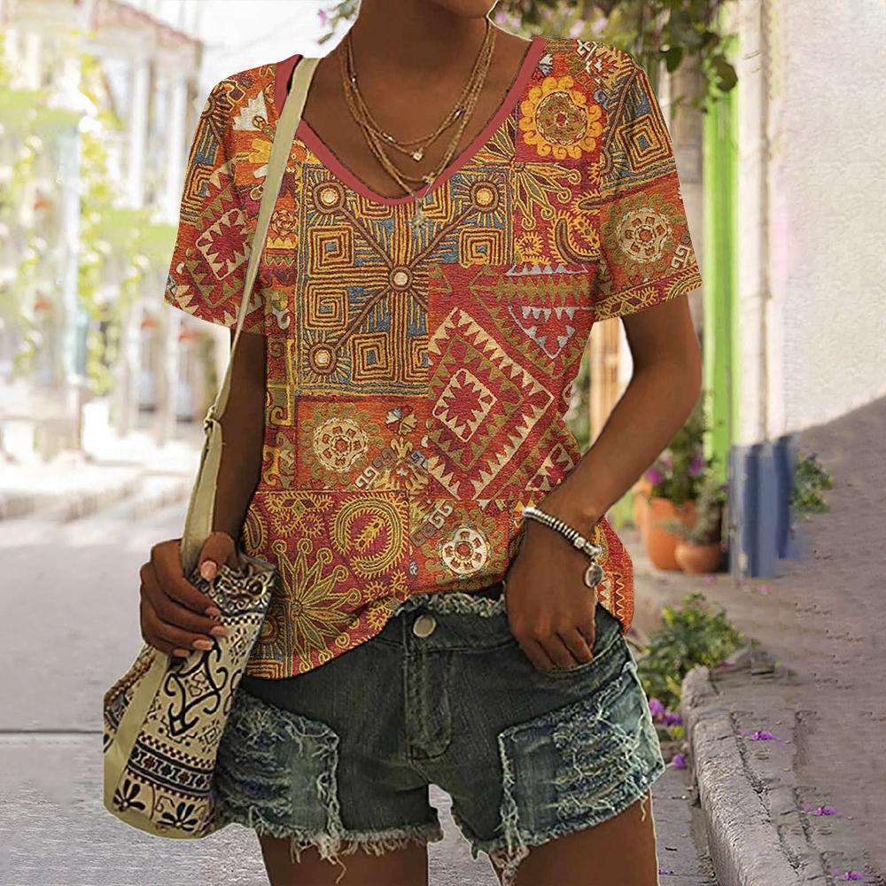 Women's T-Shirt Pattern Printing Bohemian Style Retro Fashion Casual Short-Sleeved Oversized Summer Women's Clothing